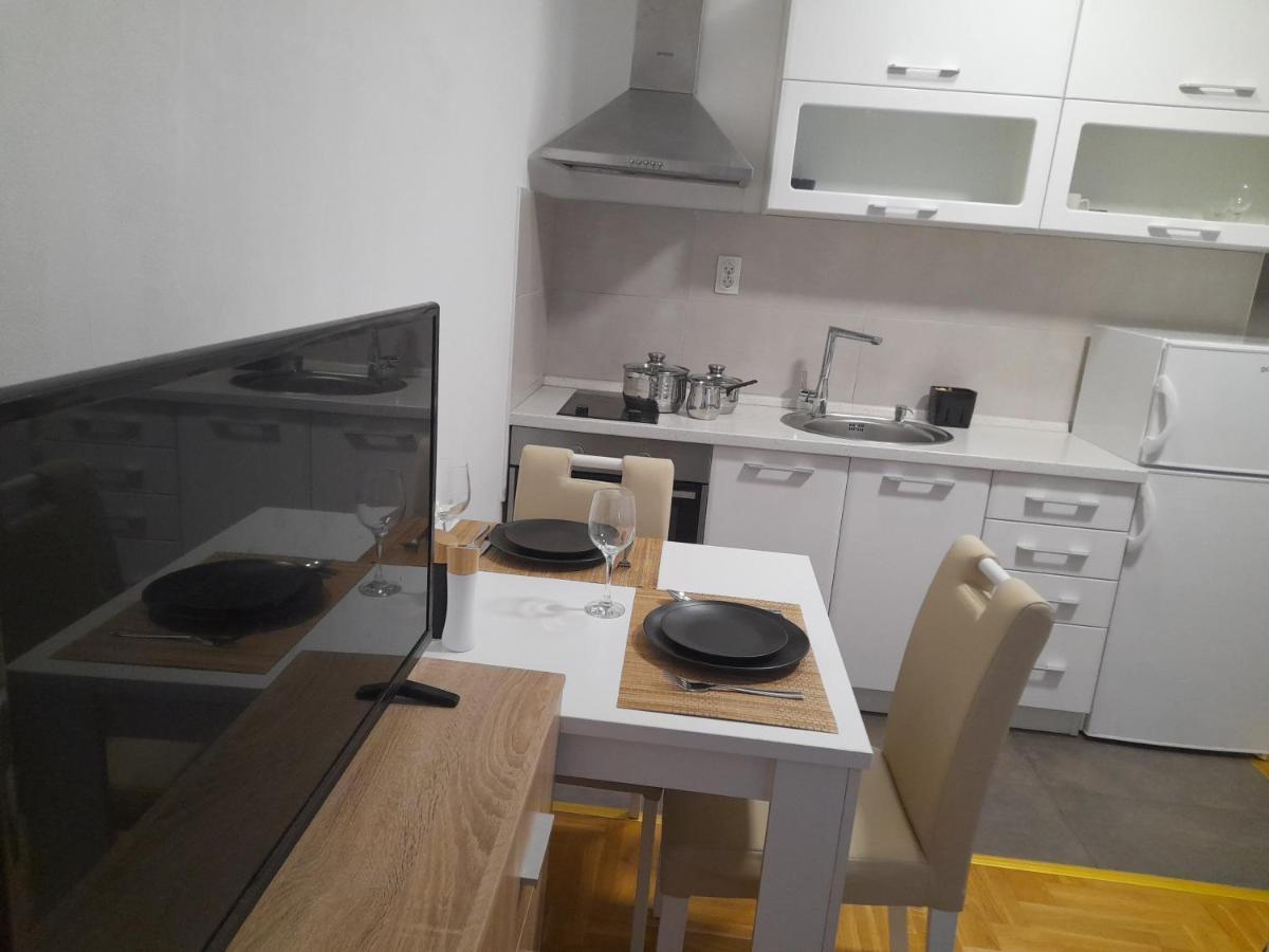 Ferienwohnung Nikola Ns Novi Sad Exterior foto